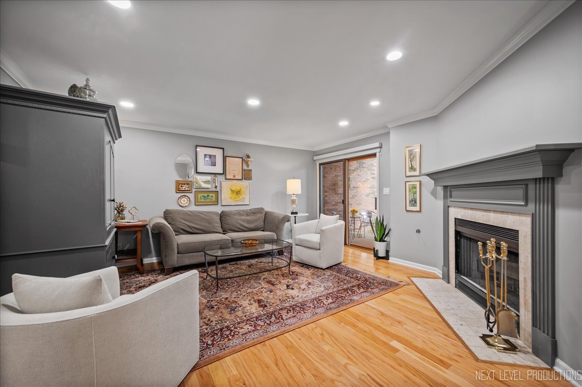 977 West Court Unit: A