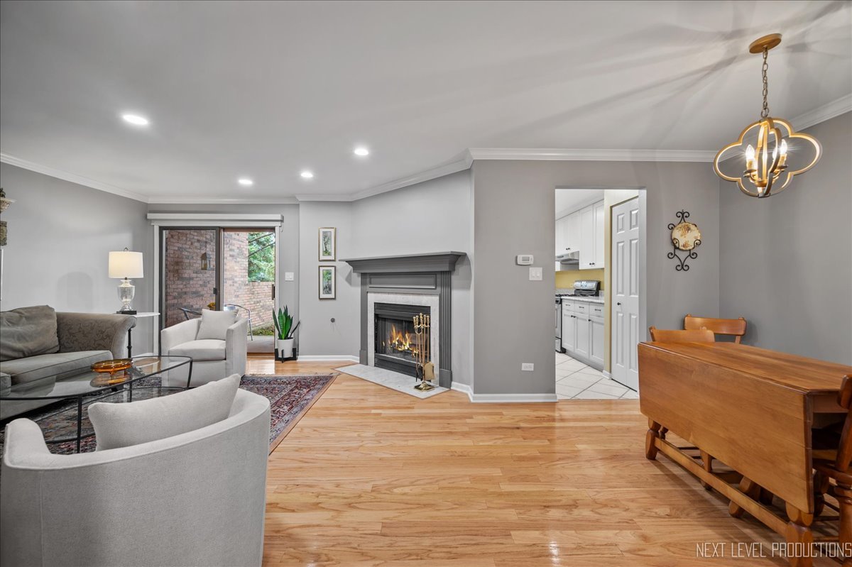 977 West Court Unit: A