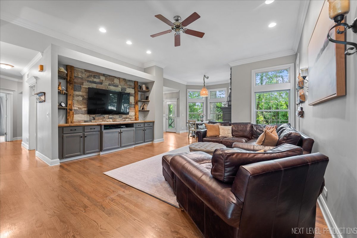 15N022 Brier Hill Road