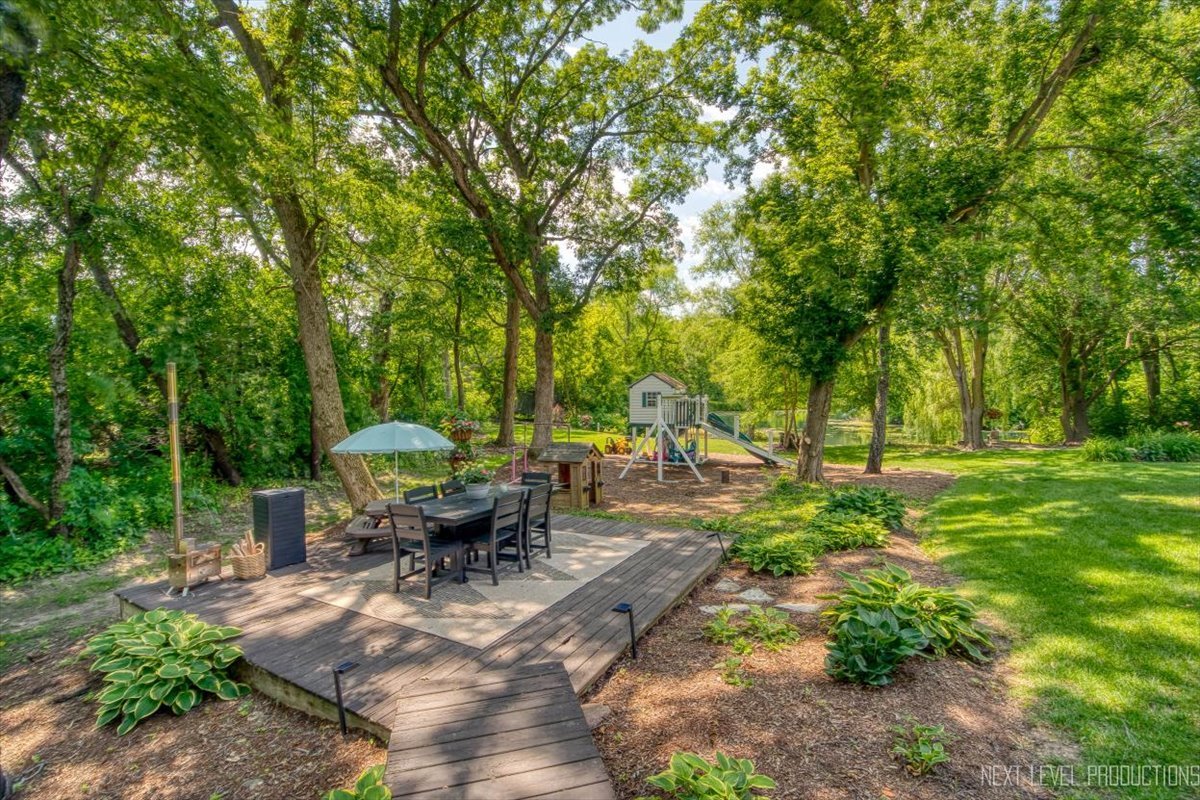 15N022 Brier Hill Road