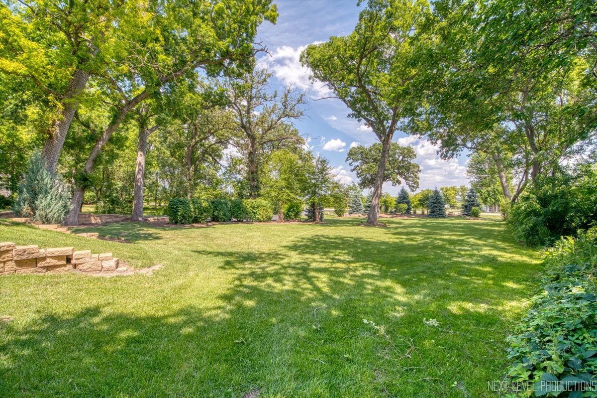 15N022 Brier Hill Road