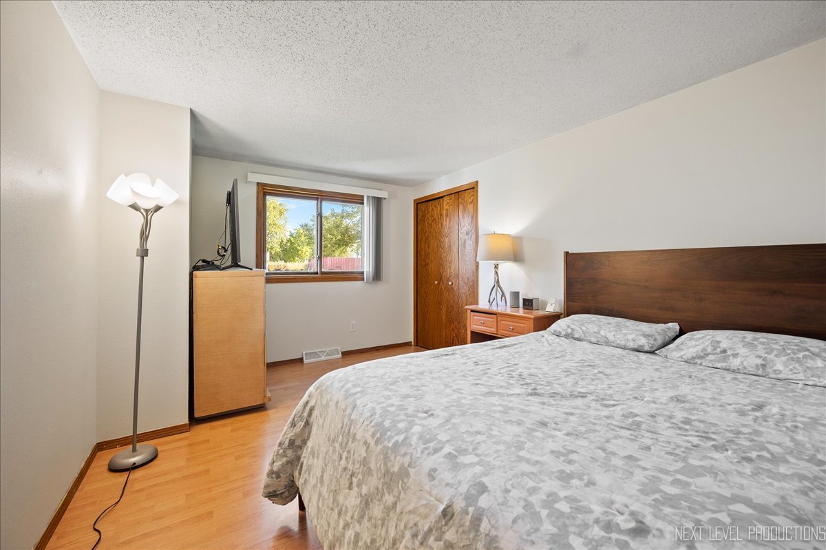 515 W Comanche Avenue