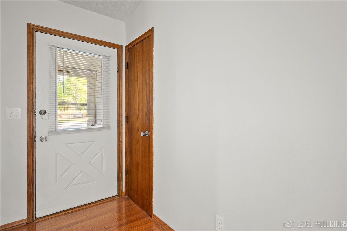515 W Comanche Avenue