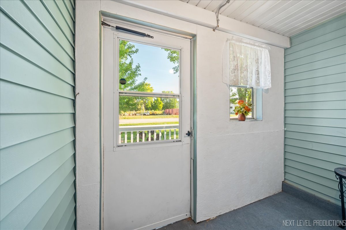 515 W Comanche Avenue