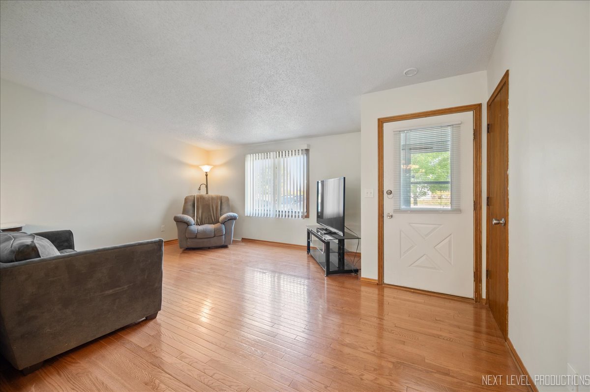 515 W Comanche Avenue