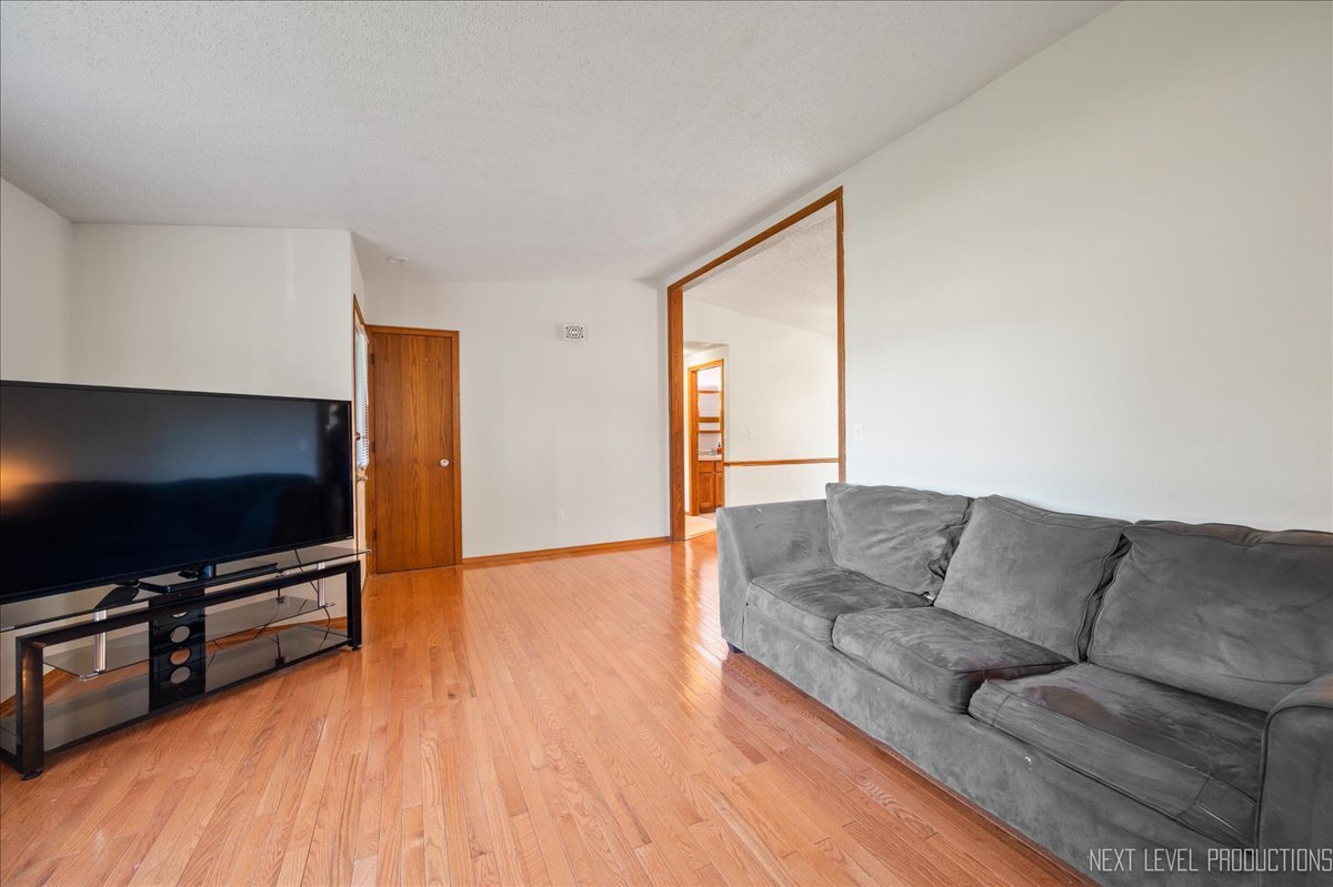 515 W Comanche Avenue