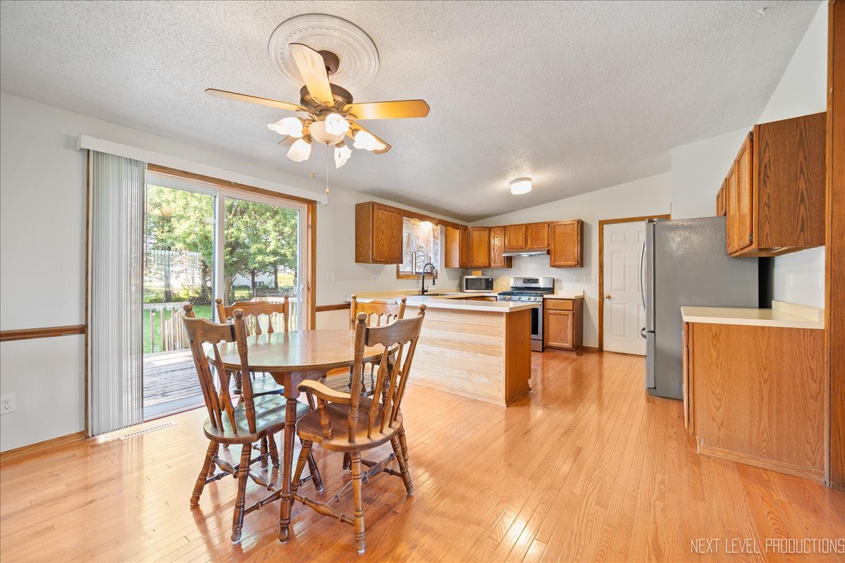 515 W Comanche Avenue