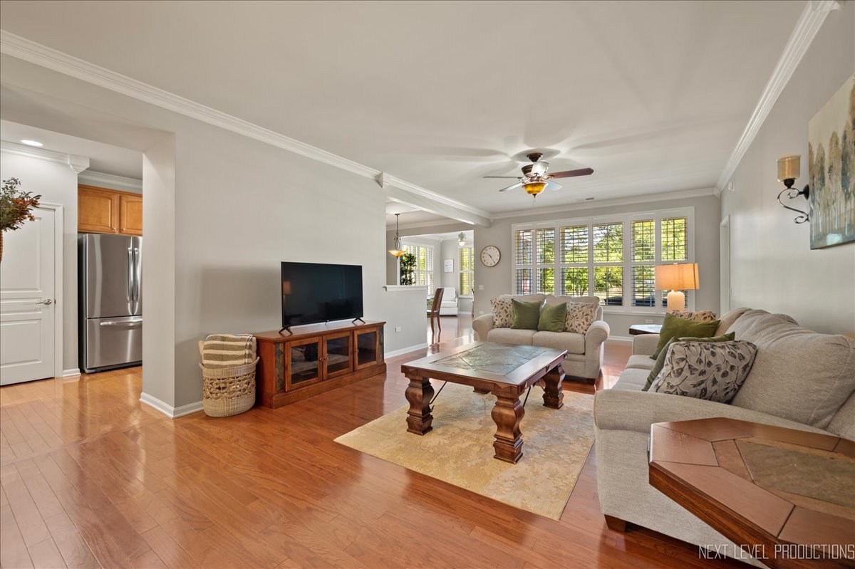 2802 Edgewater Drive