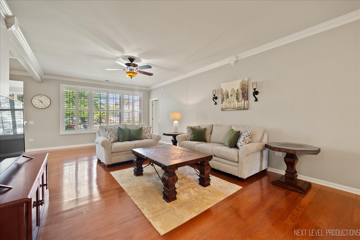 2802 Edgewater Drive
