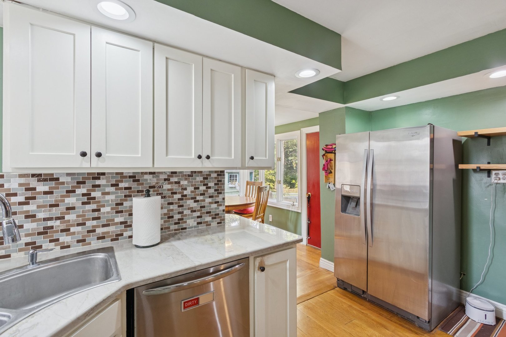 315 W Hurlbut Avenue