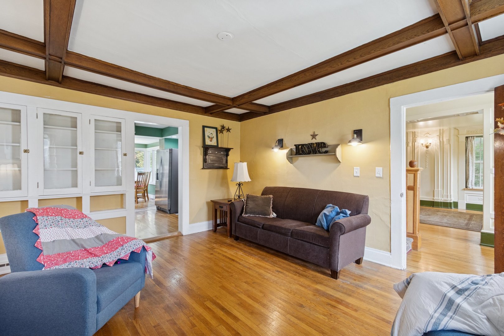 315 W Hurlbut Avenue