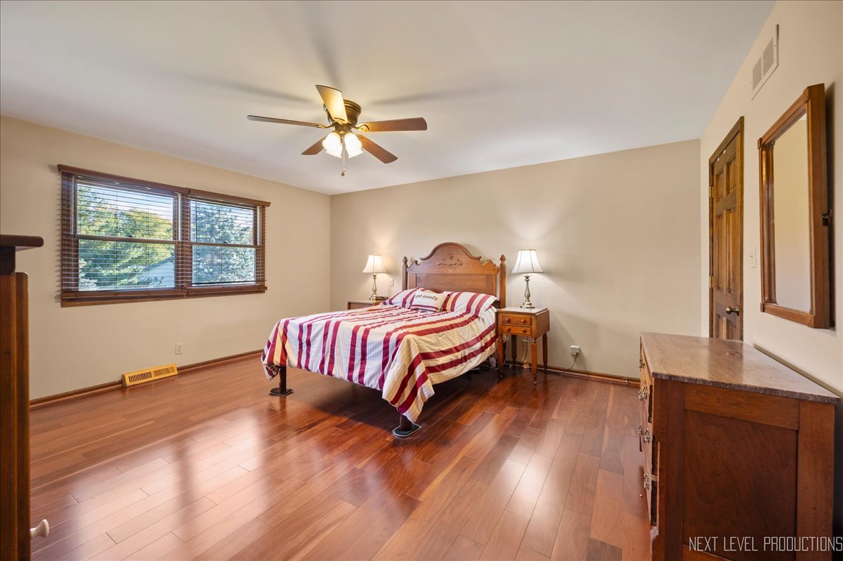 39W955 Deer Run Drive