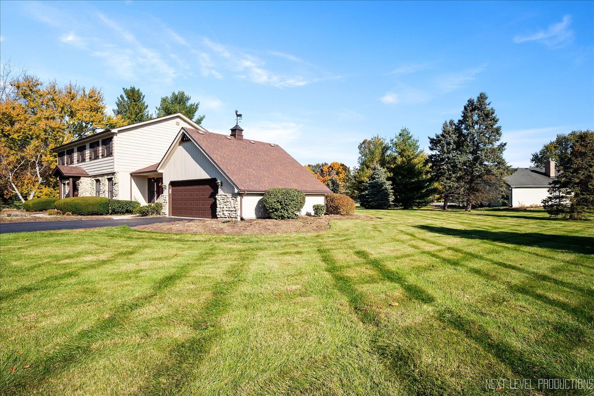 39W955 Deer Run Drive