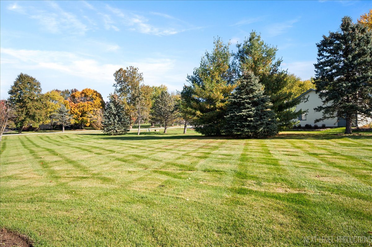 39W955 Deer Run Drive