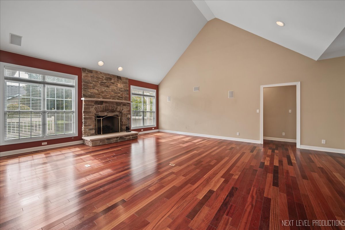 38W533 BERQUIST Drive