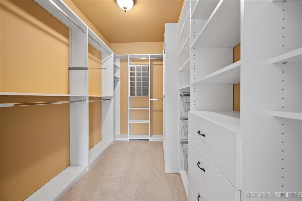 38W533 BERQUIST Drive