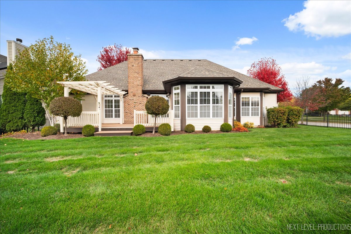 38W533 BERQUIST Drive