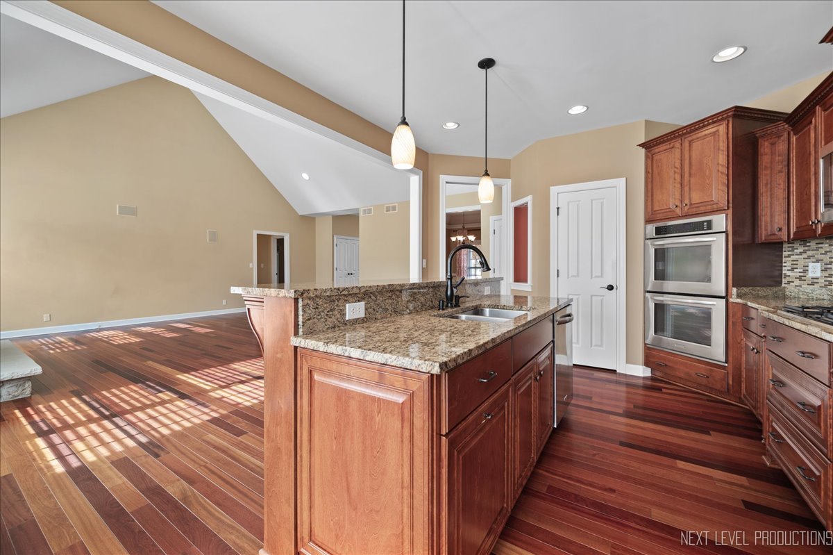 38W533 BERQUIST Drive