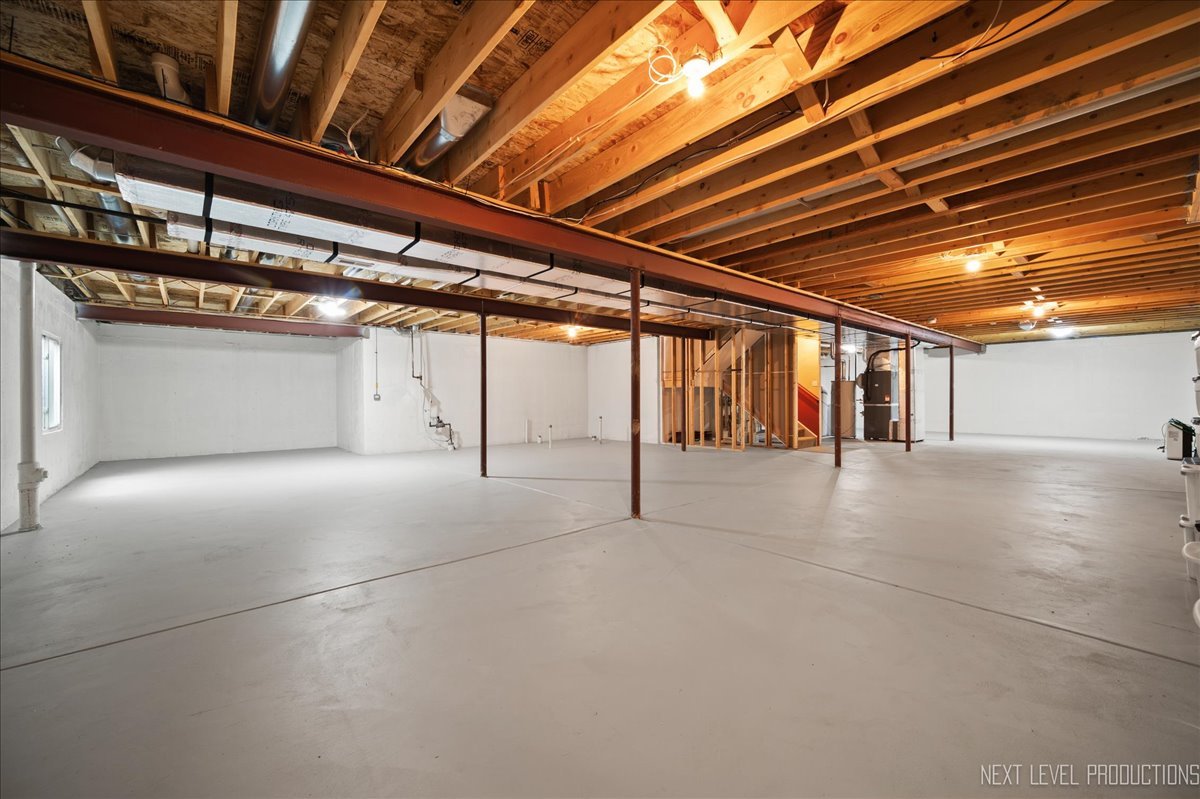 38W533 BERQUIST Drive