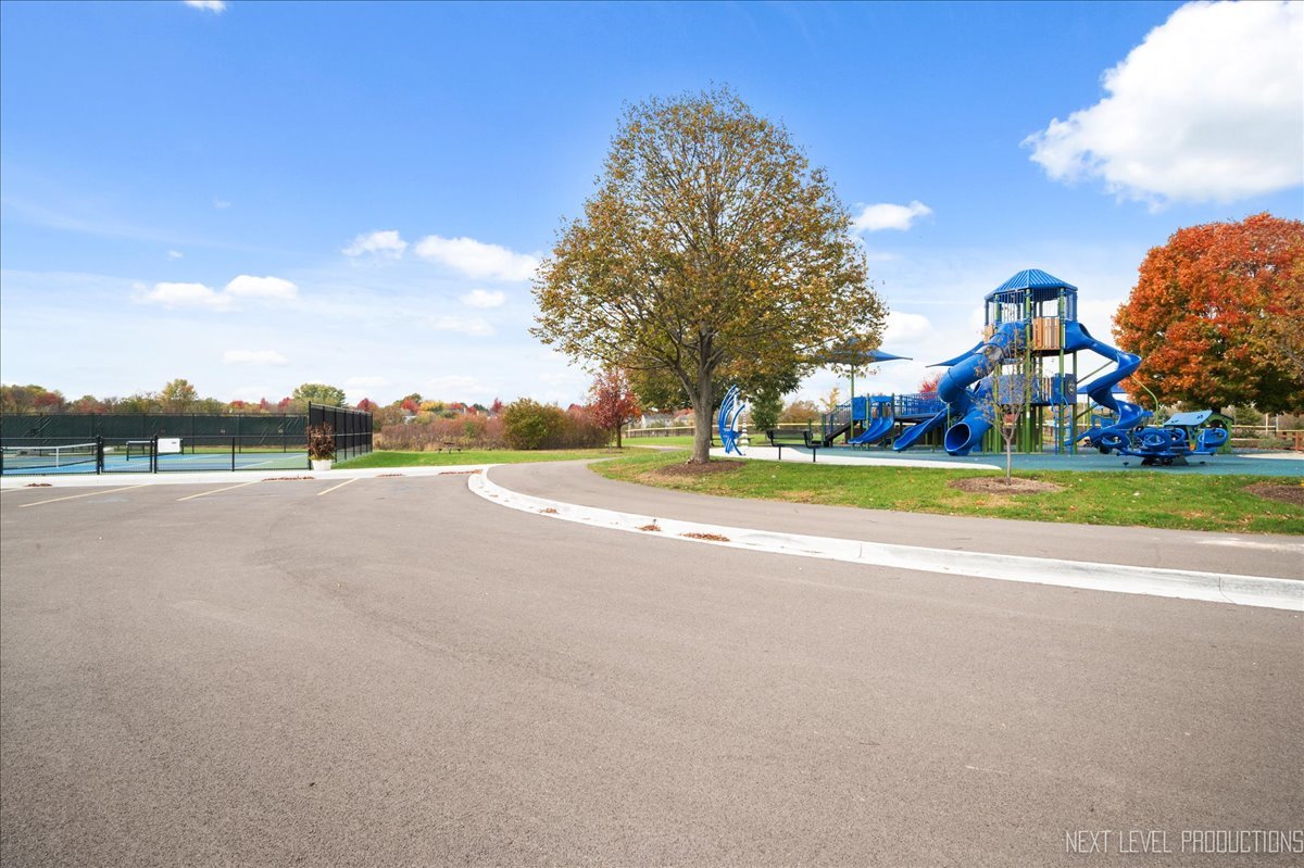 38W533 BERQUIST Drive