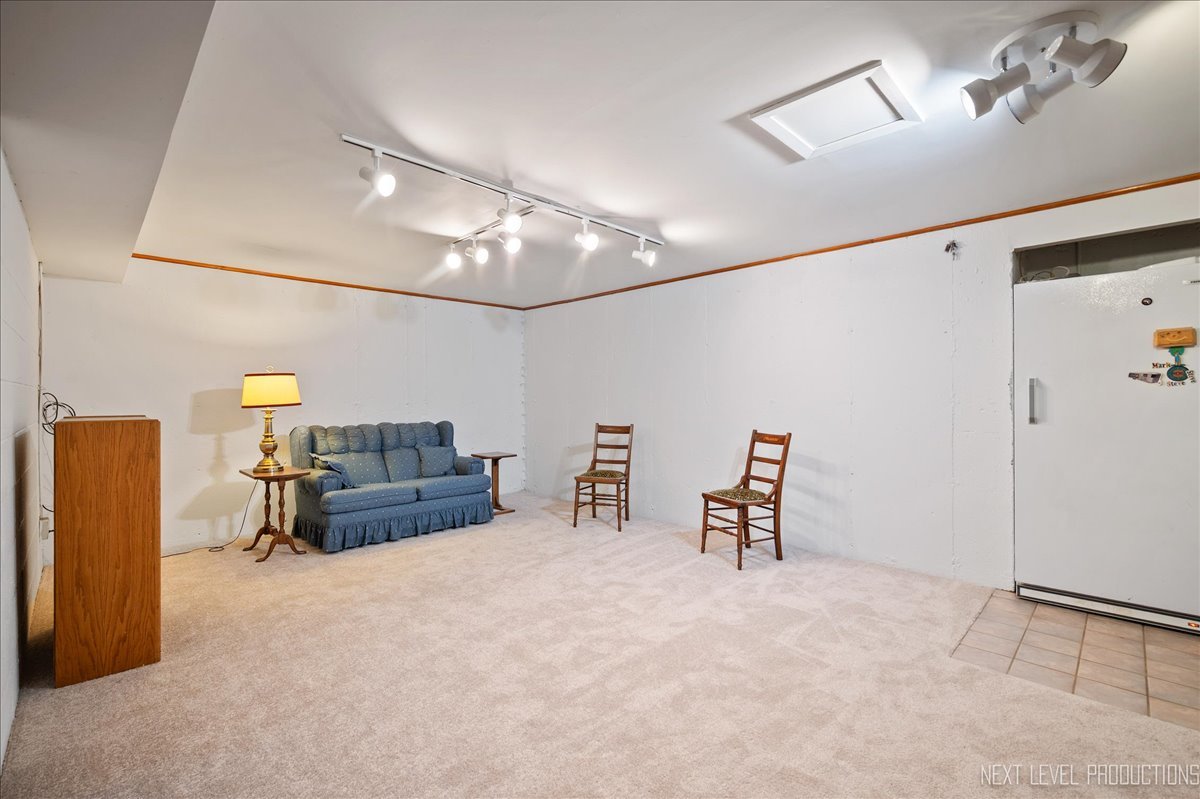 39W955 Deer Run Drive