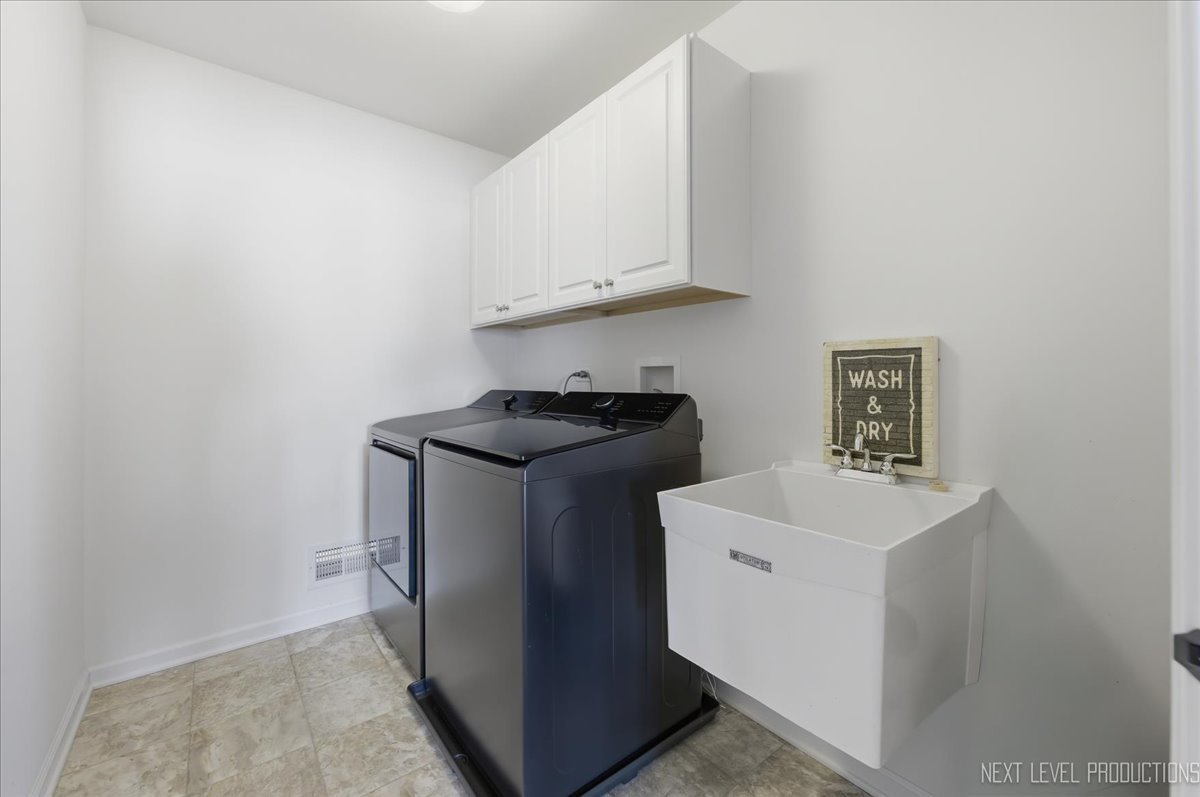 3658 Thornhill Drive