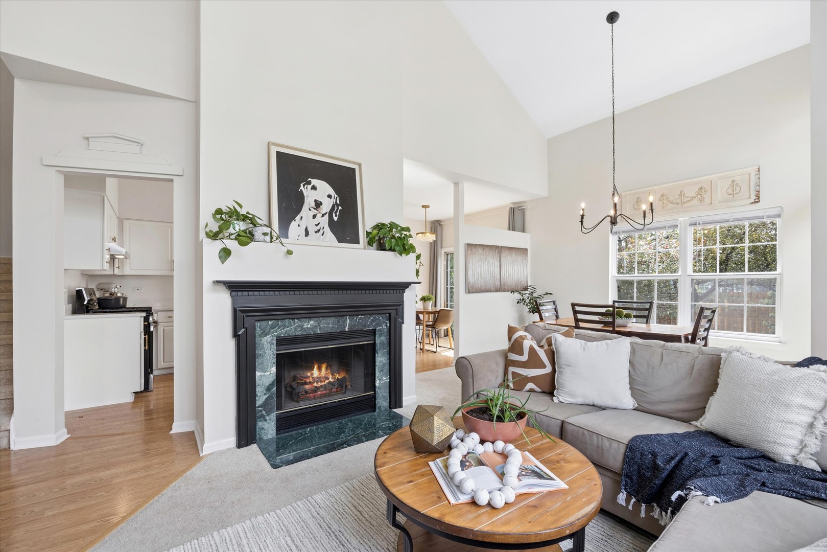 121 S Barton Trail