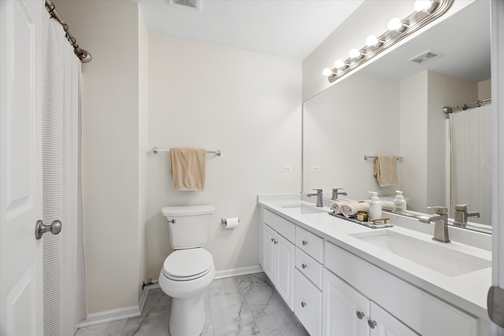 121 S Barton Trail