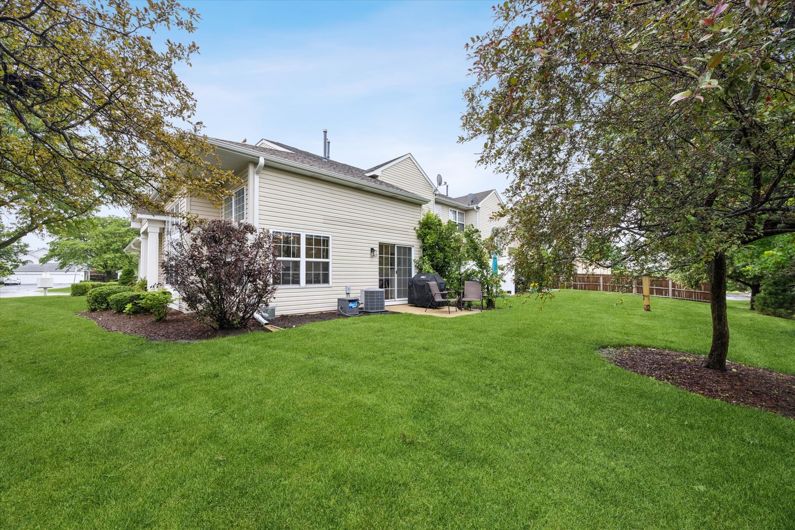 121 S Barton Trail