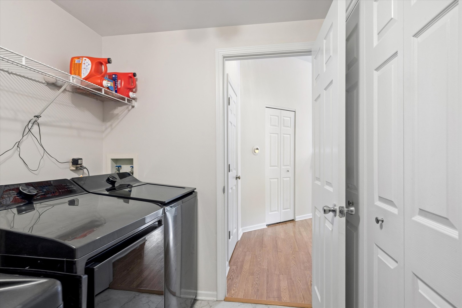 121 S Barton Trail