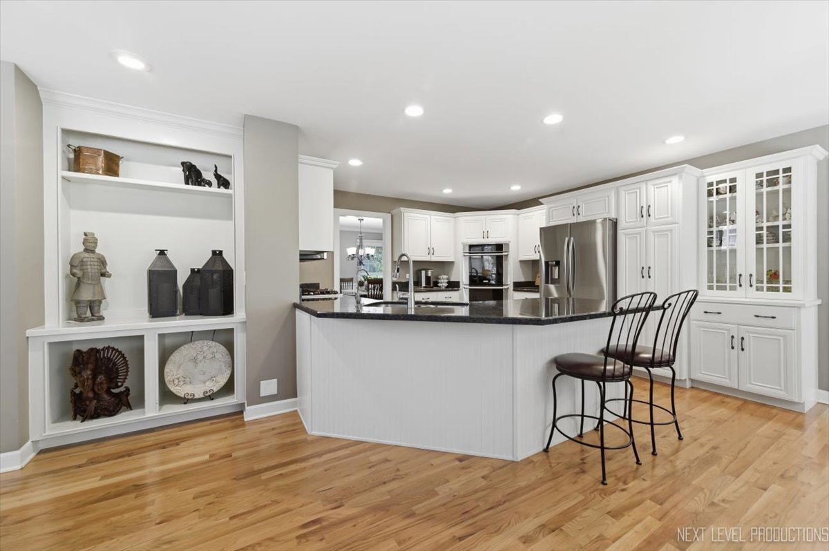 990 Pinecrest Drive