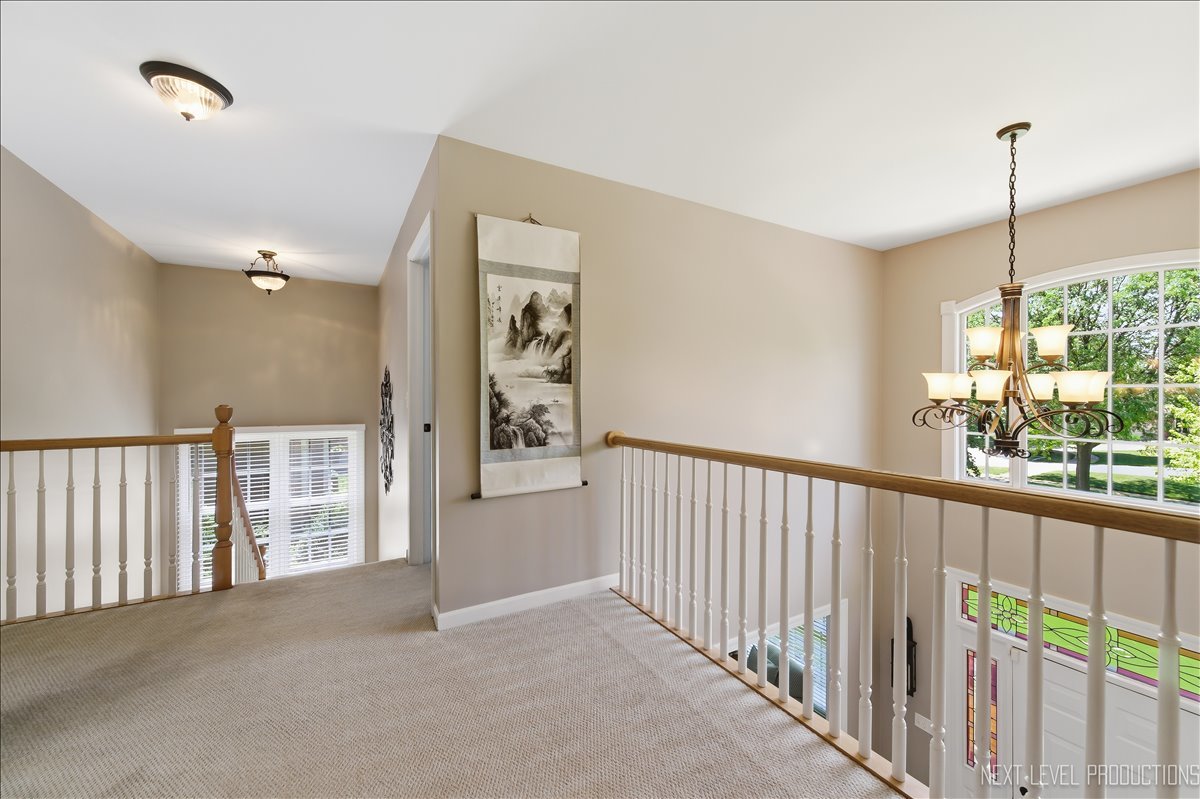 990 Pinecrest Drive