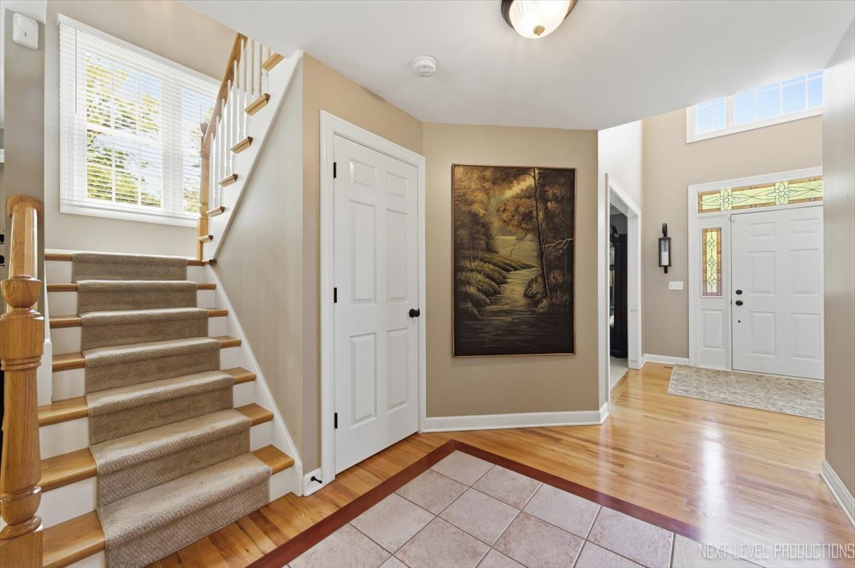 990 Pinecrest Drive
