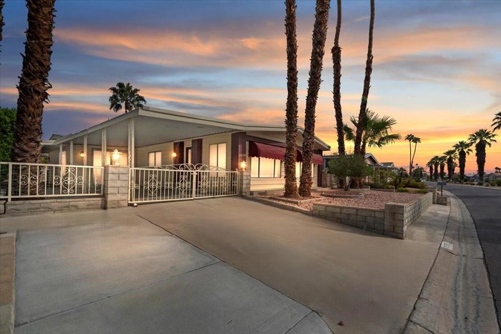 73192 Palm Greens Parkway