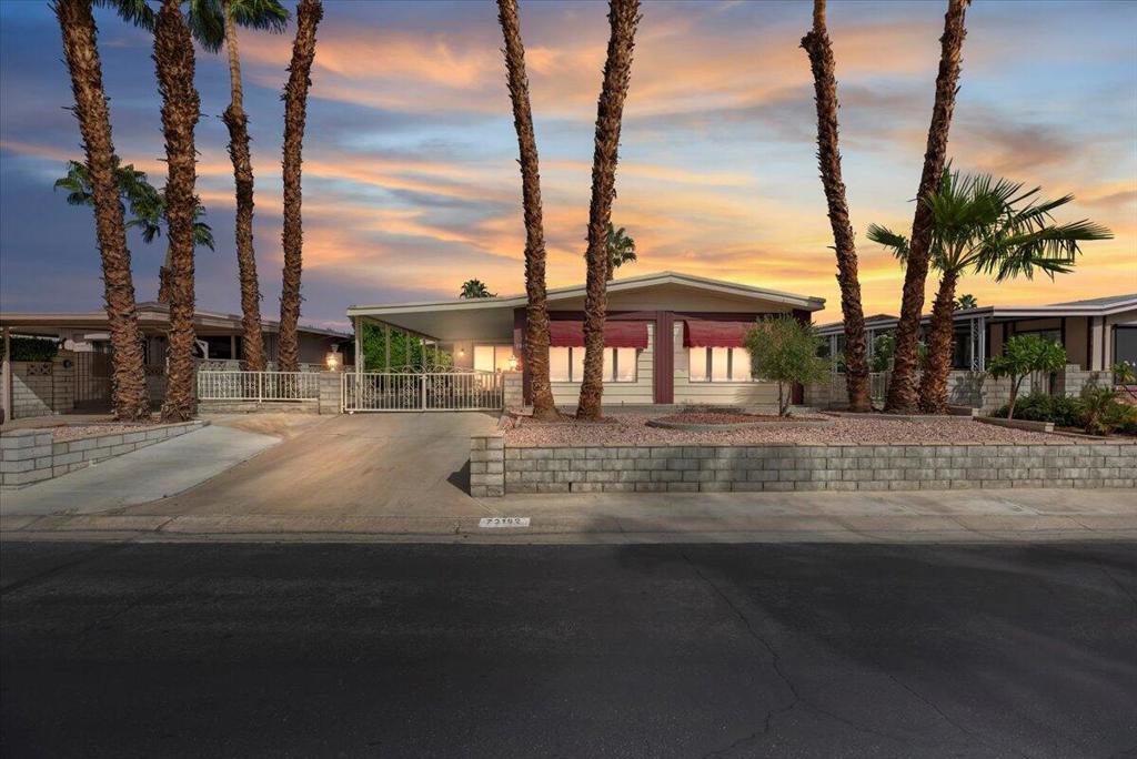 73192 Palm Greens Parkway