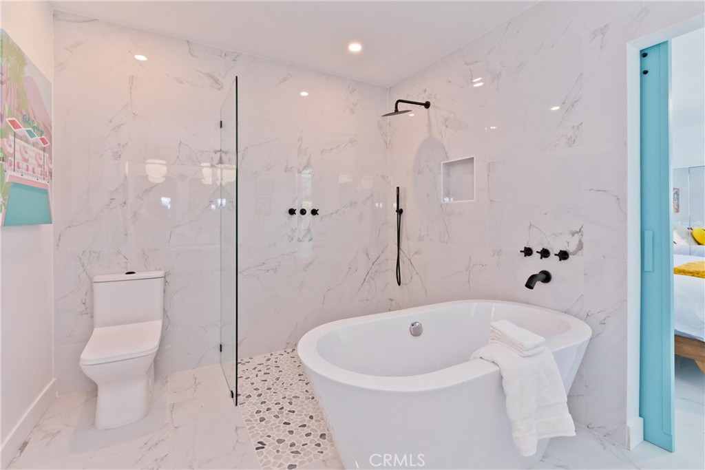 2775 N Junipero Avenue