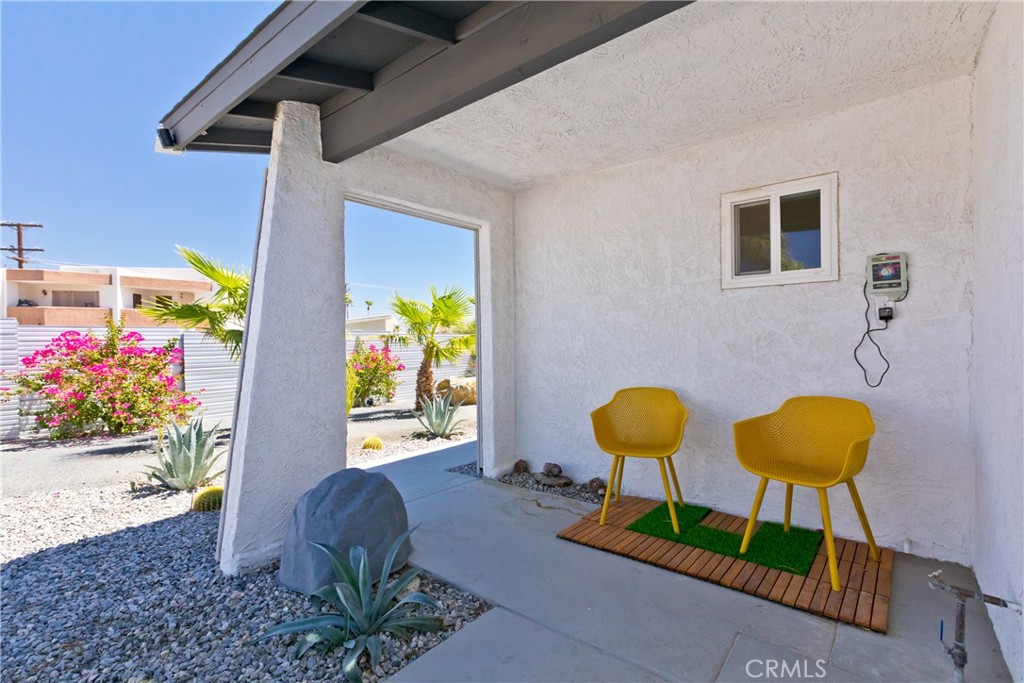 2775 N Junipero Avenue