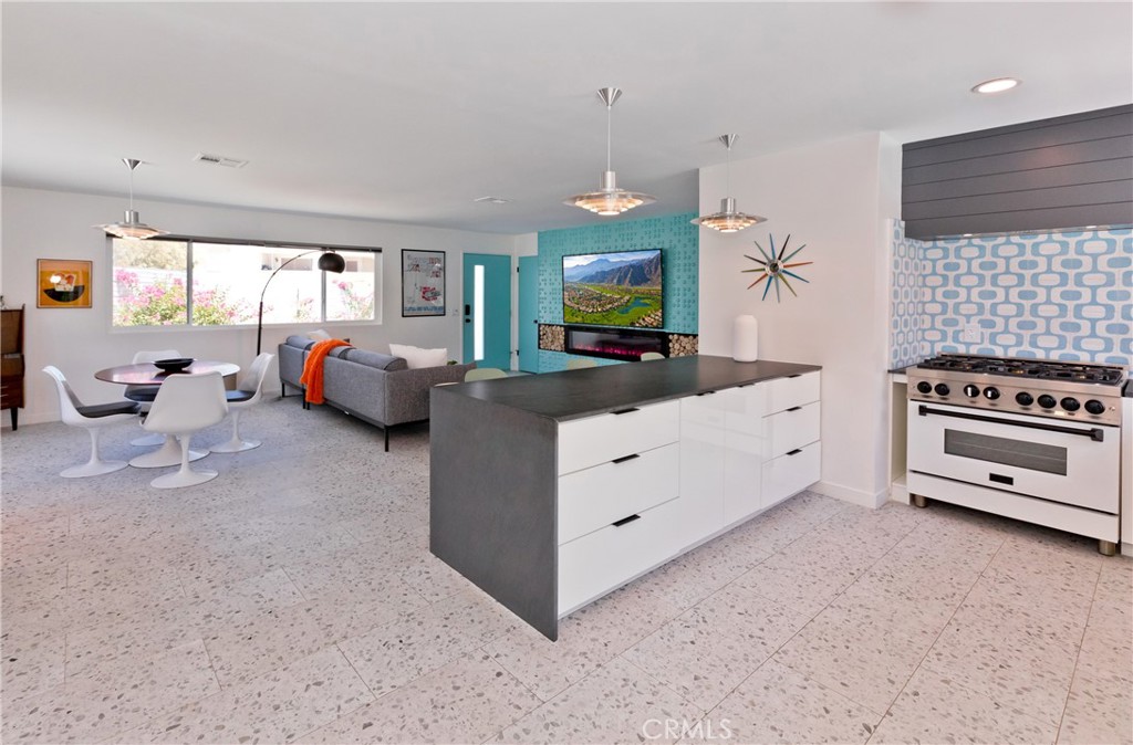 2775 N Junipero Avenue