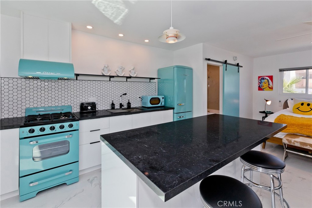 2775 N Junipero Avenue