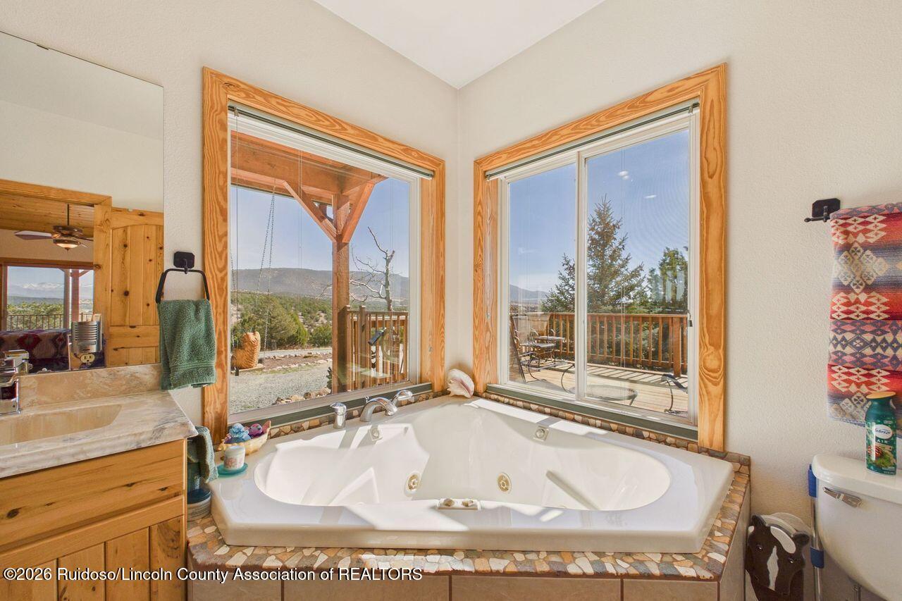 185 Fort Lone Tree Road