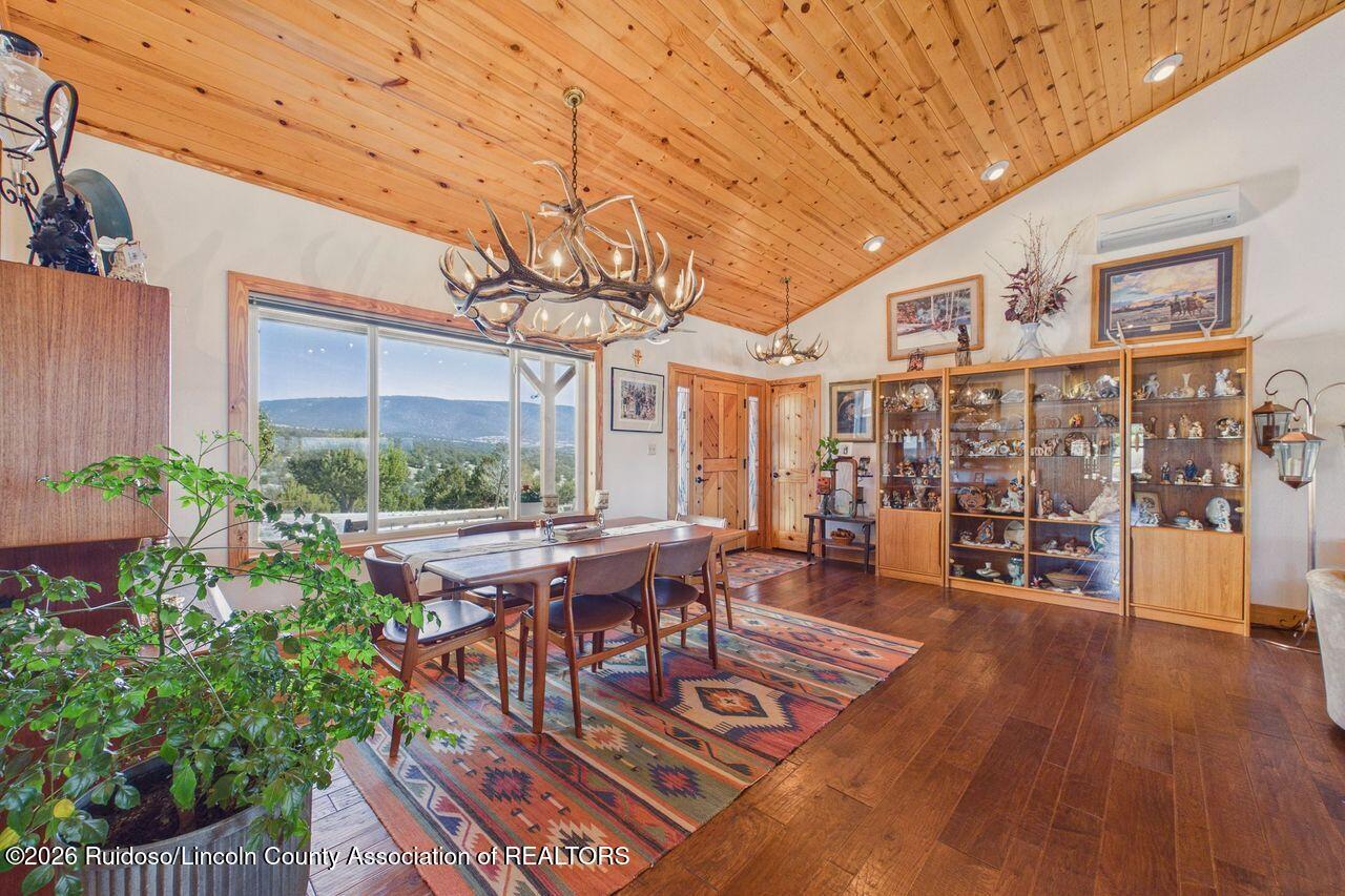 185 Fort Lone Tree Road