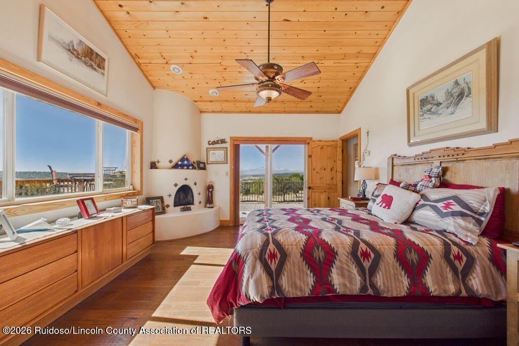 185 Fort Lone Tree Road