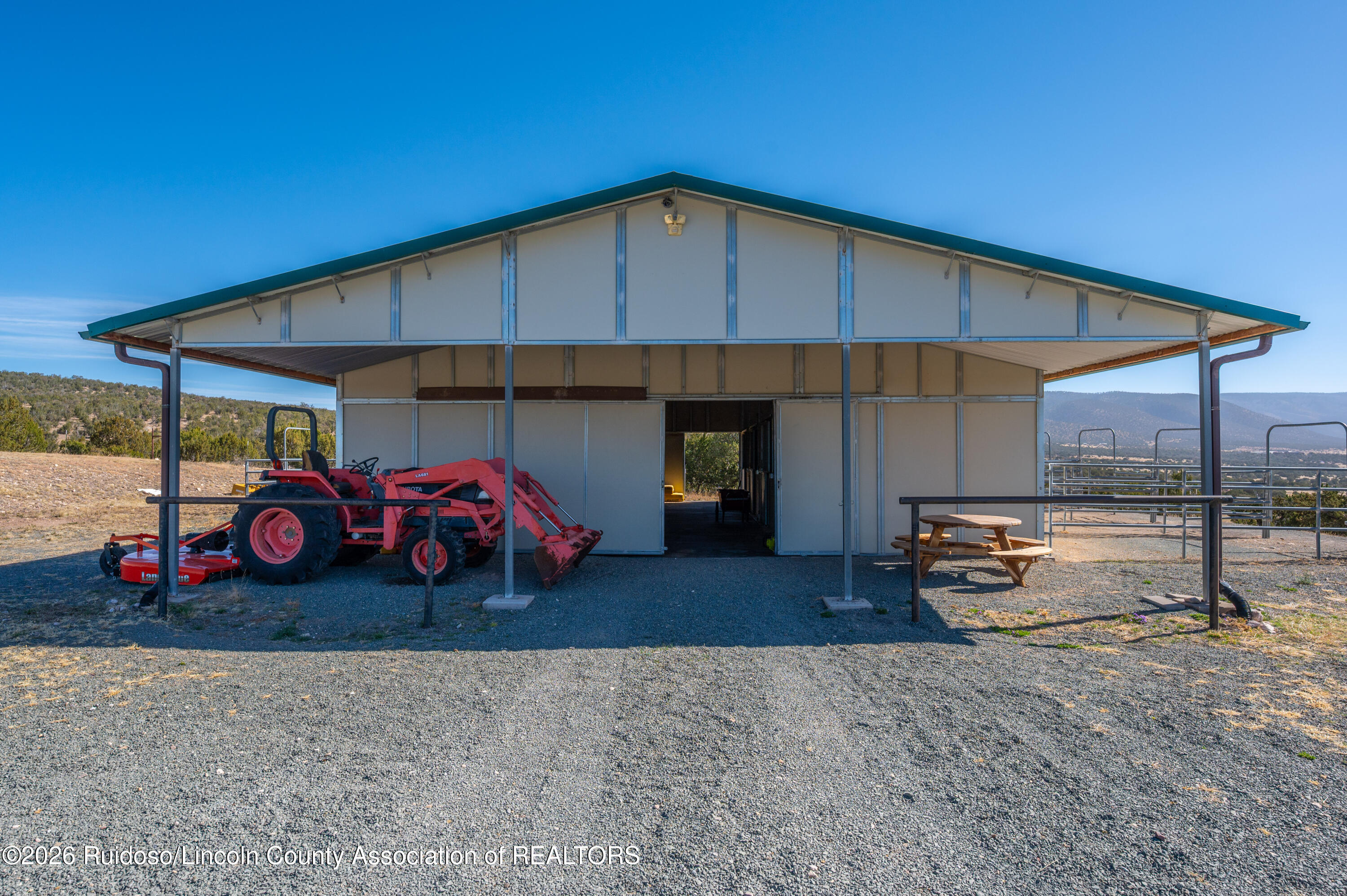 185 Fort Lone Tree Road