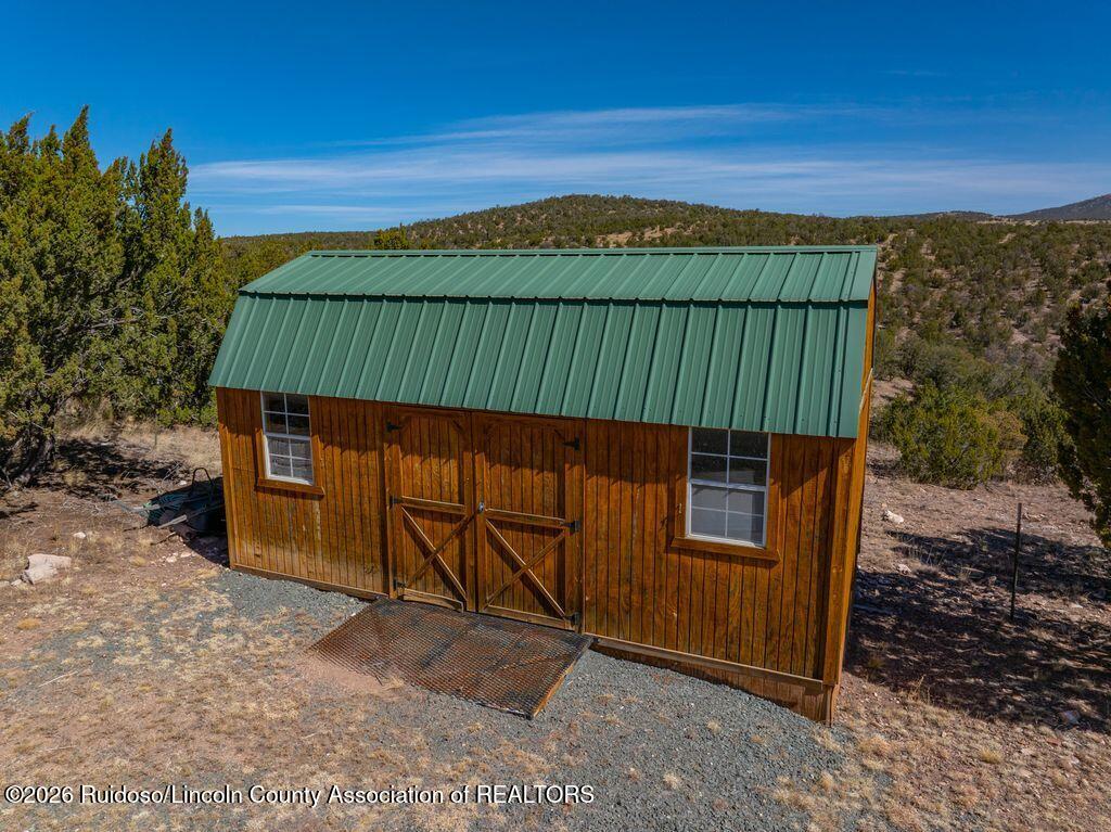 185 Fort Lone Tree Road