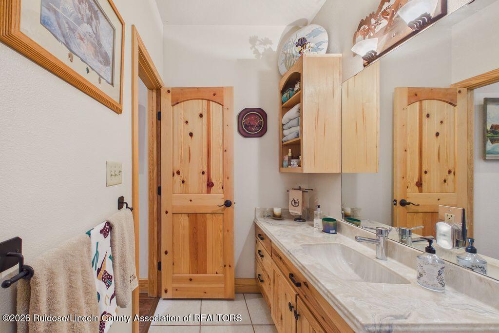 185 Fort Lone Tree Road