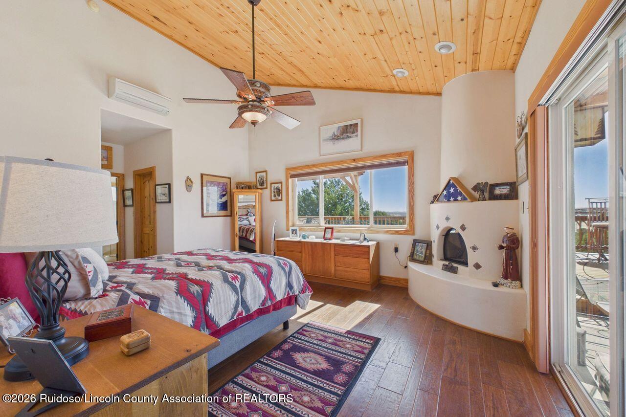 185 Fort Lone Tree Road