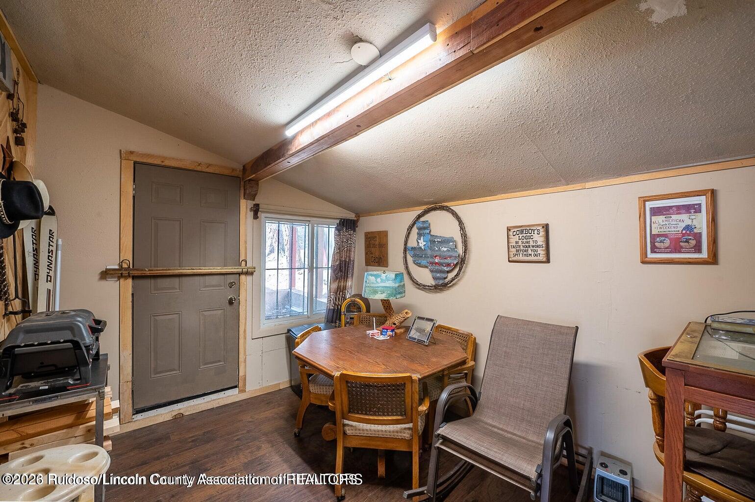 207 Carters Lane