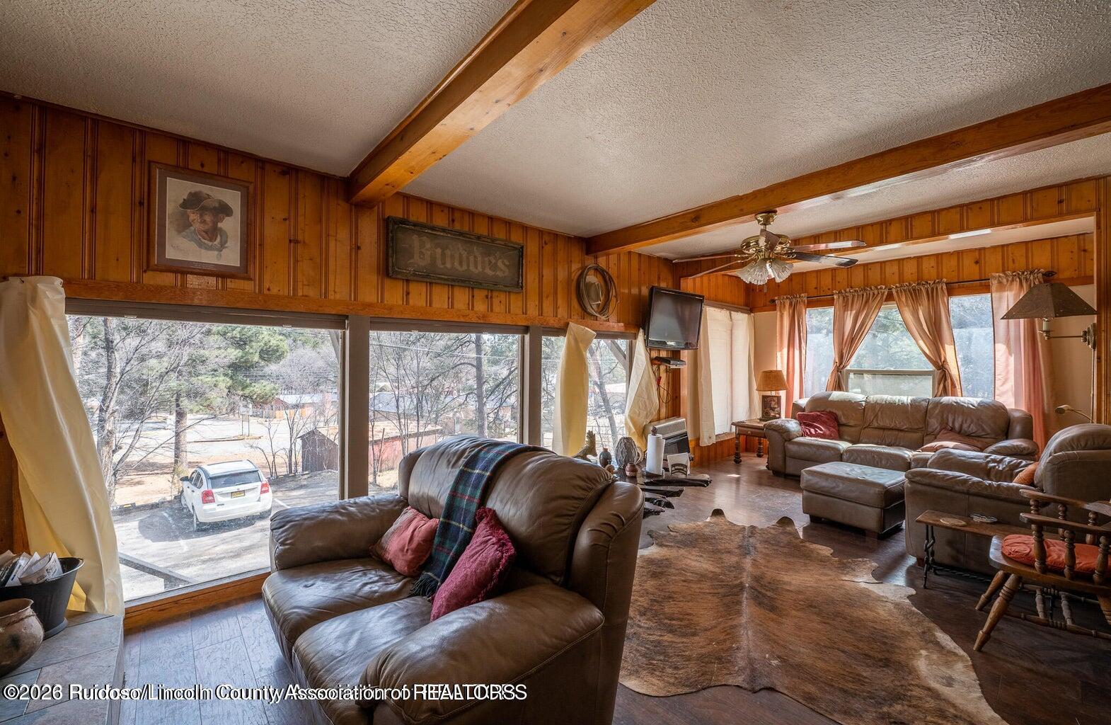 207 Carters Lane