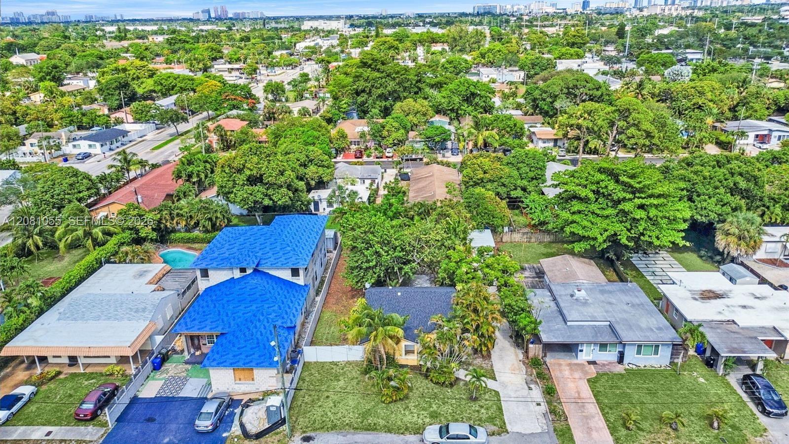 1230 NE 1st Ave Unit: #