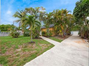 1230 NE 1st Ave Unit: #